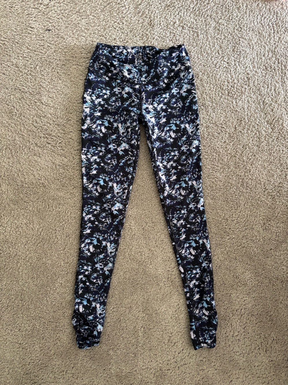 GAIAM Black, Pink & Light Blue Abstract Print Leggings